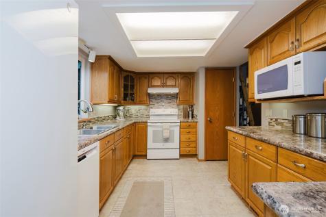 3073 SE Misty Court Port Orchard WA 98367
