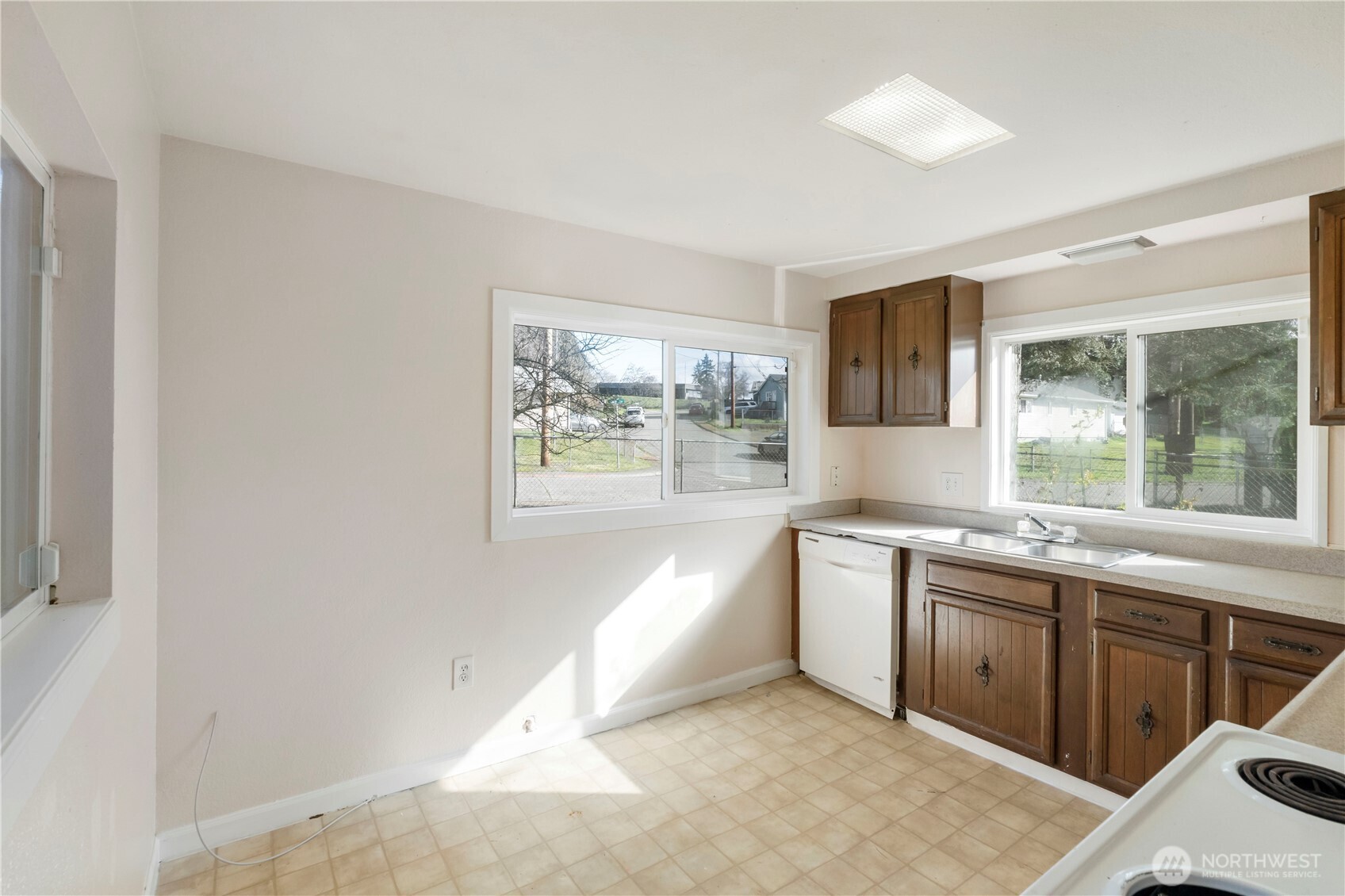 2877 Clare Avenue Bremerton WA 98310