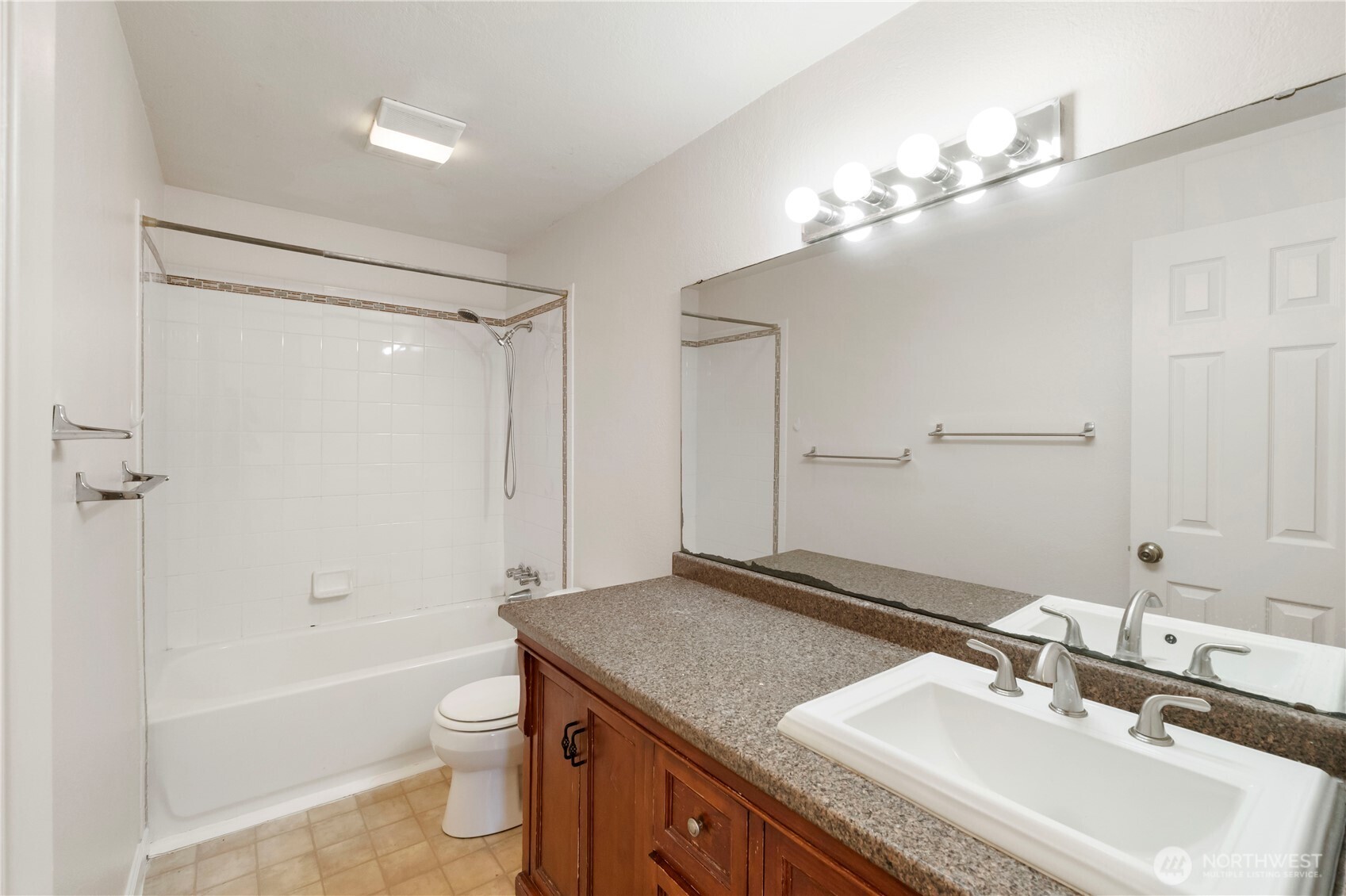 2877 Clare Avenue Bremerton WA 98310