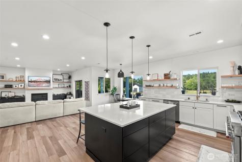 5946 SE Lake Valley Road Port Orchard WA 98367