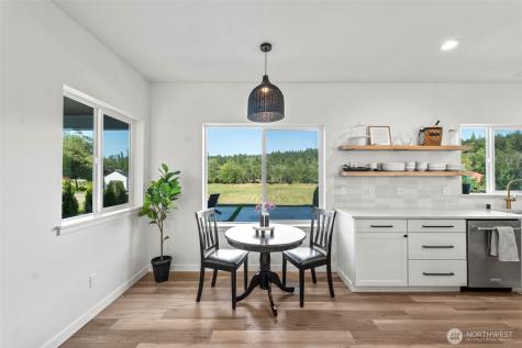 5946 SE Lake Valley Road Port Orchard WA 98367