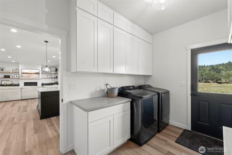 5946 SE Lake Valley Road Port Orchard WA 98367