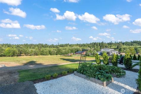 5946 SE Lake Valley Road Port Orchard WA 98367