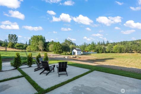 5946 SE Lake Valley Road Port Orchard WA 98367