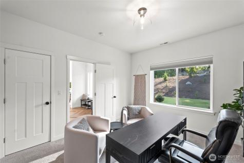 5946 SE Lake Valley Road Port Orchard WA 98367