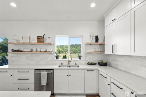 5946 SE Lake Valley Road Port Orchard WA 98367