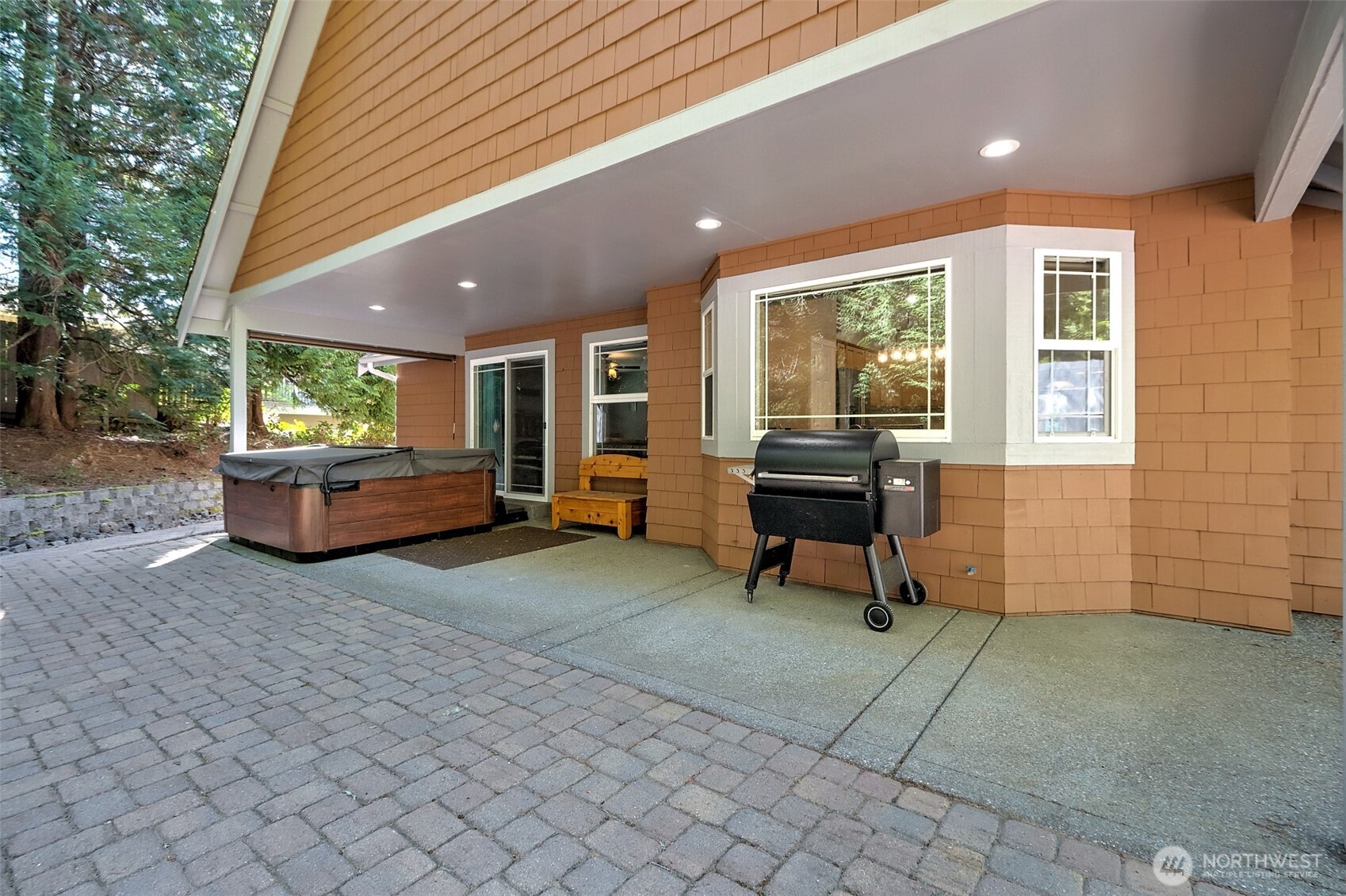 1171 E Old Ranch Road Allyn WA 98524