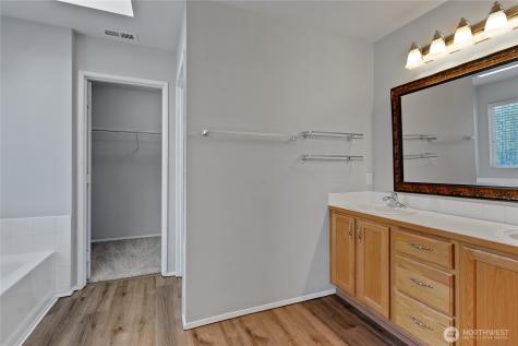13605 116th Avenue Ct E Puyallup WA 98374