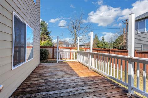 13605 116th Avenue Ct E Puyallup WA 98374