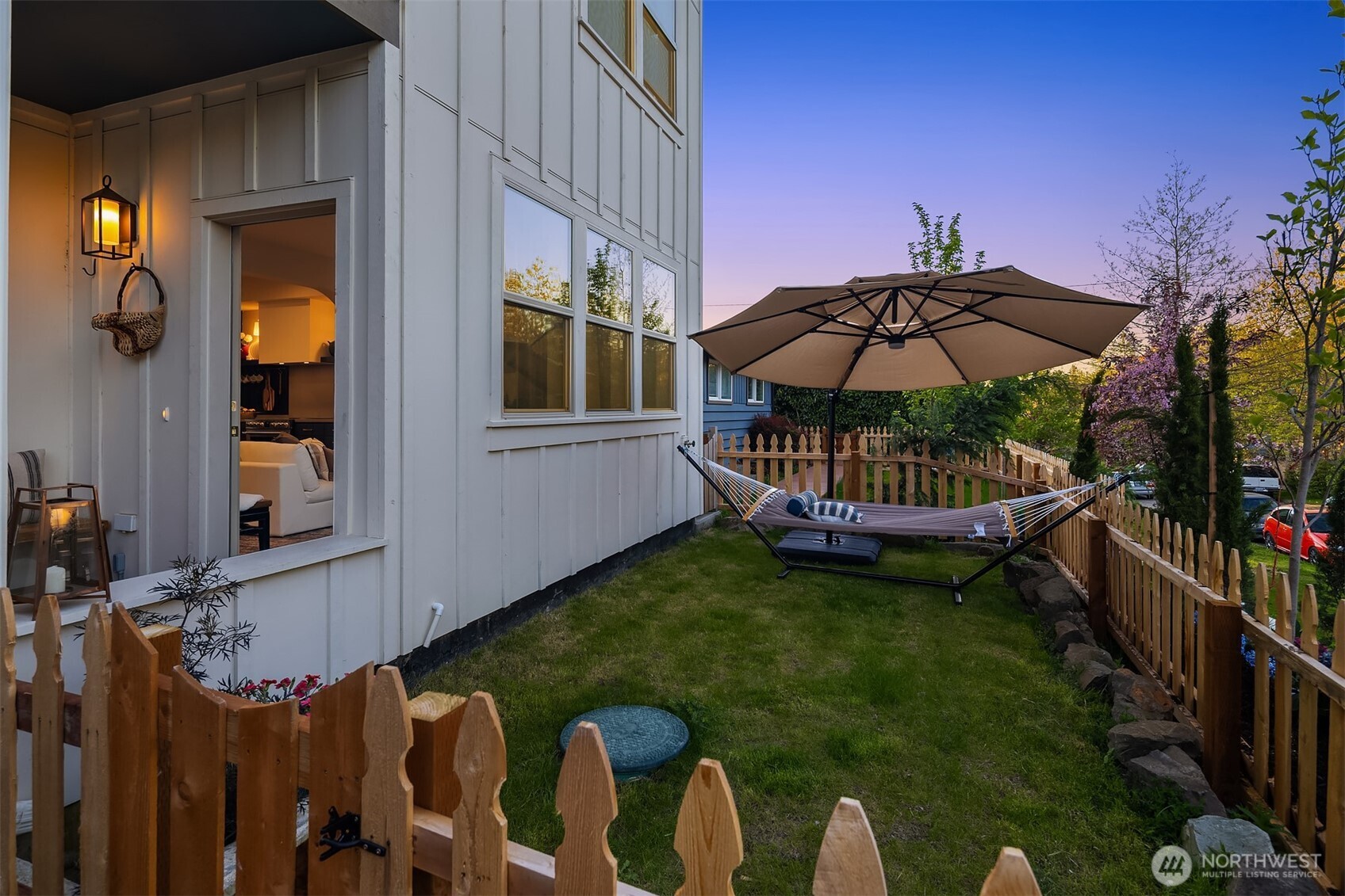 5037 25th Avenue SW Seattle WA 98106
