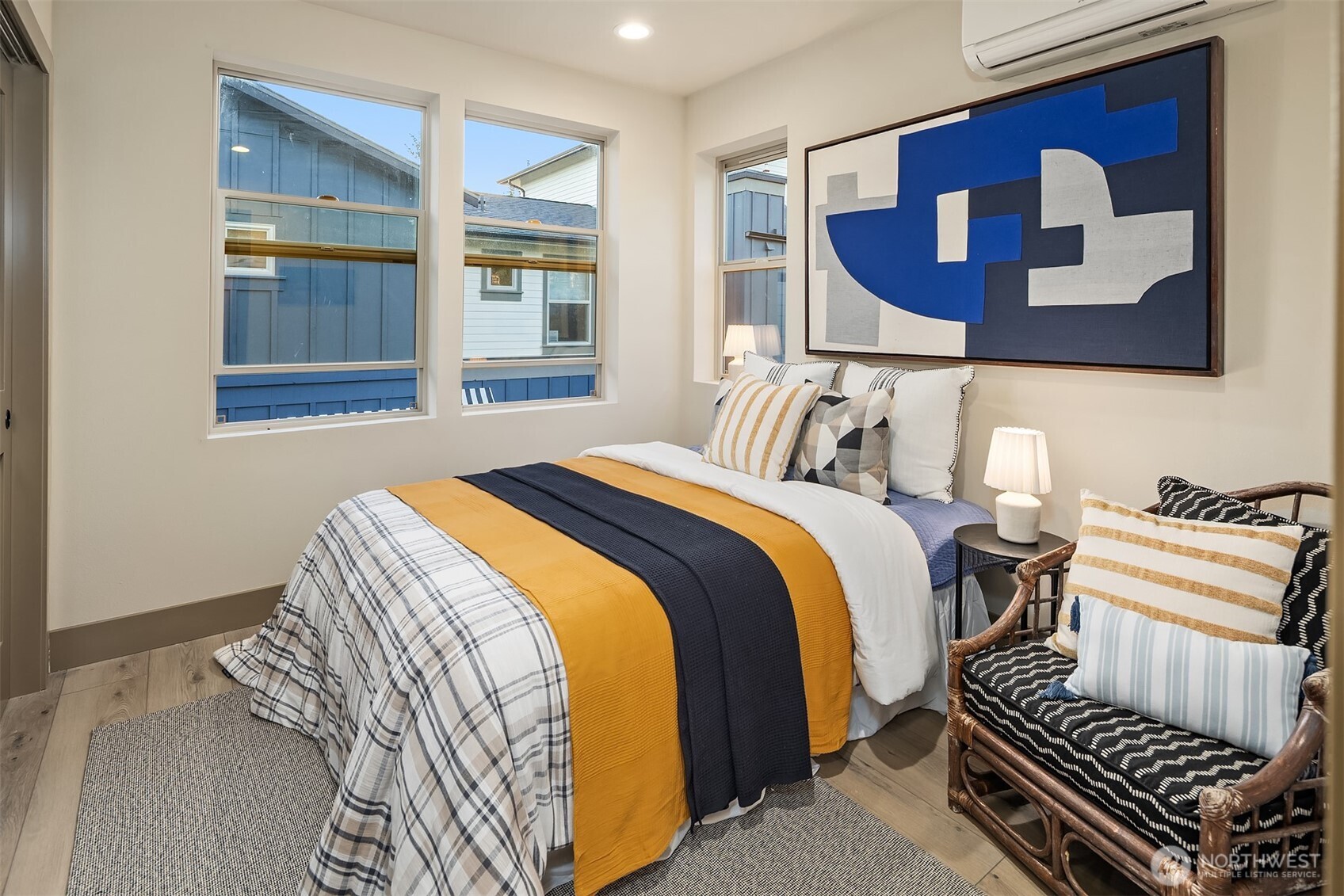 5037 25th Avenue SW Seattle WA 98106