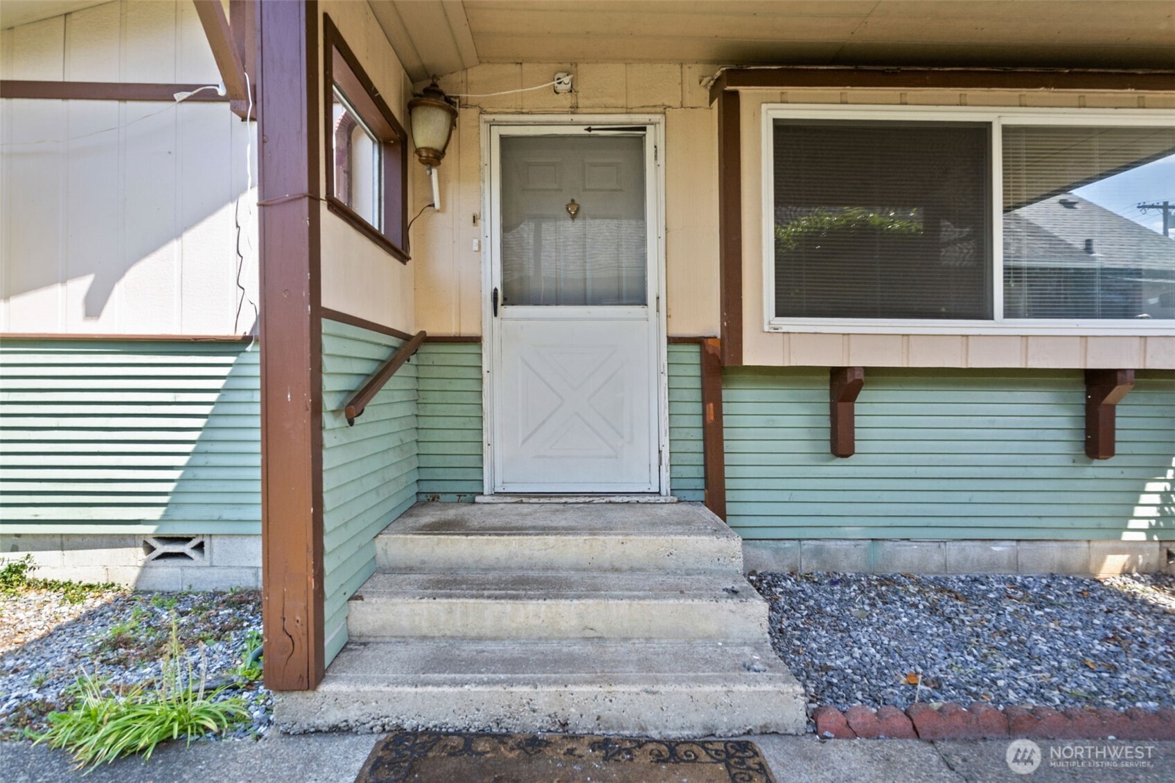 1214 B Street Centralia WA 98531