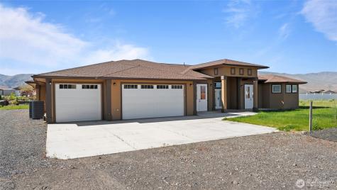 207 Clayton Place Mattawa WA 99349