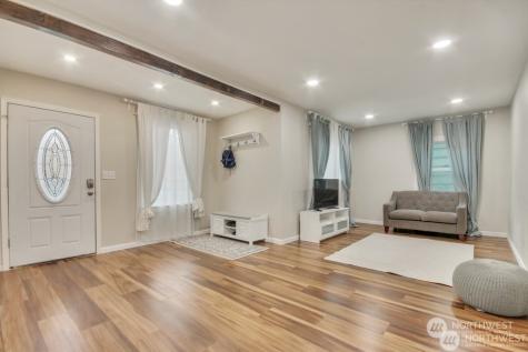 4636 S Othello Seattle WA 98118