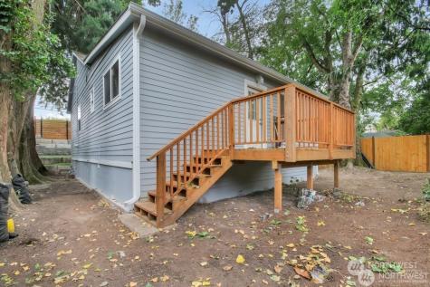 4636 S Othello Seattle WA 98118