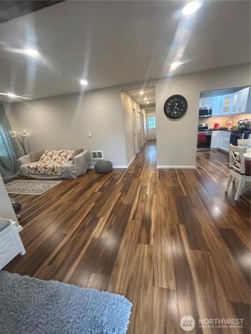 4636 S Othello Seattle WA 98118