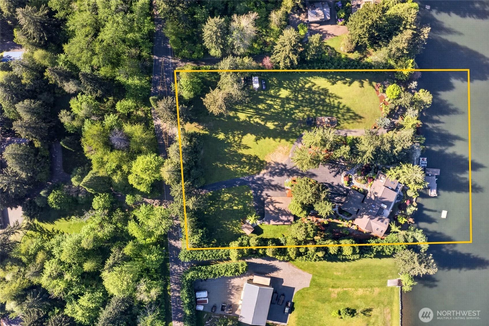 21421 Snag Island Drive E Lake Tapps WA 98391