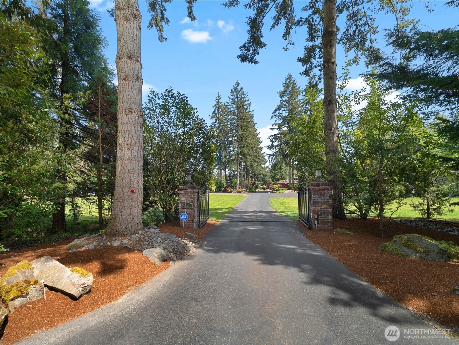 21421 Snag Island Drive E Lake Tapps WA 98391