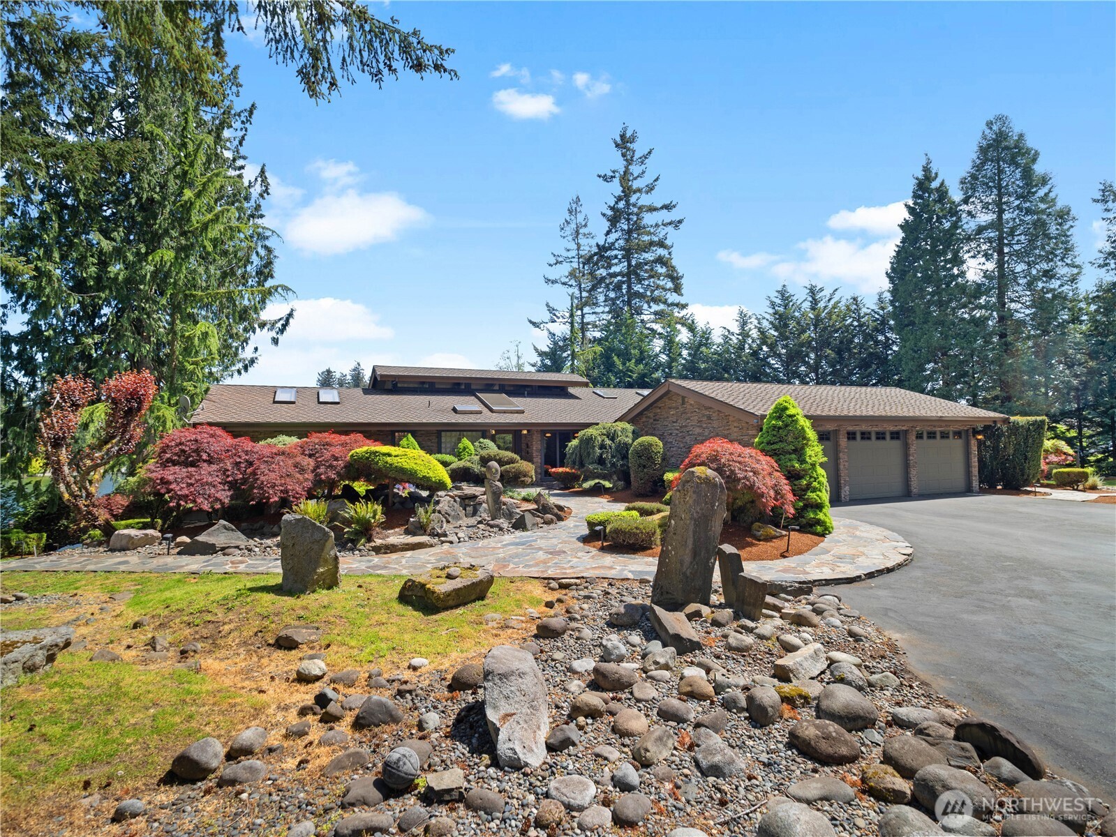 21421 Snag Island Drive E Lake Tapps WA 98391