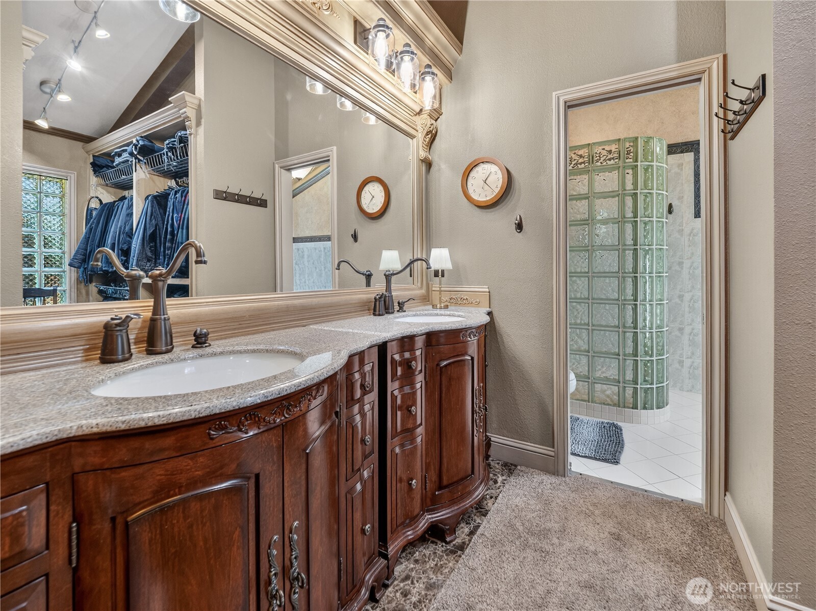 21421 Snag Island Drive E Lake Tapps WA 98391