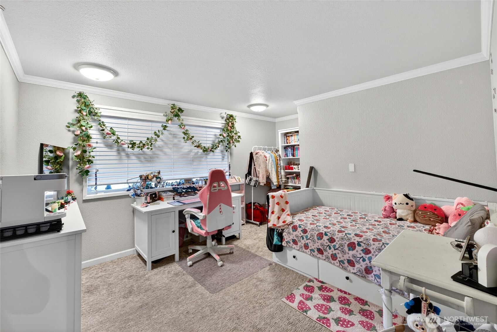 21421 Snag Island Drive E Lake Tapps WA 98391