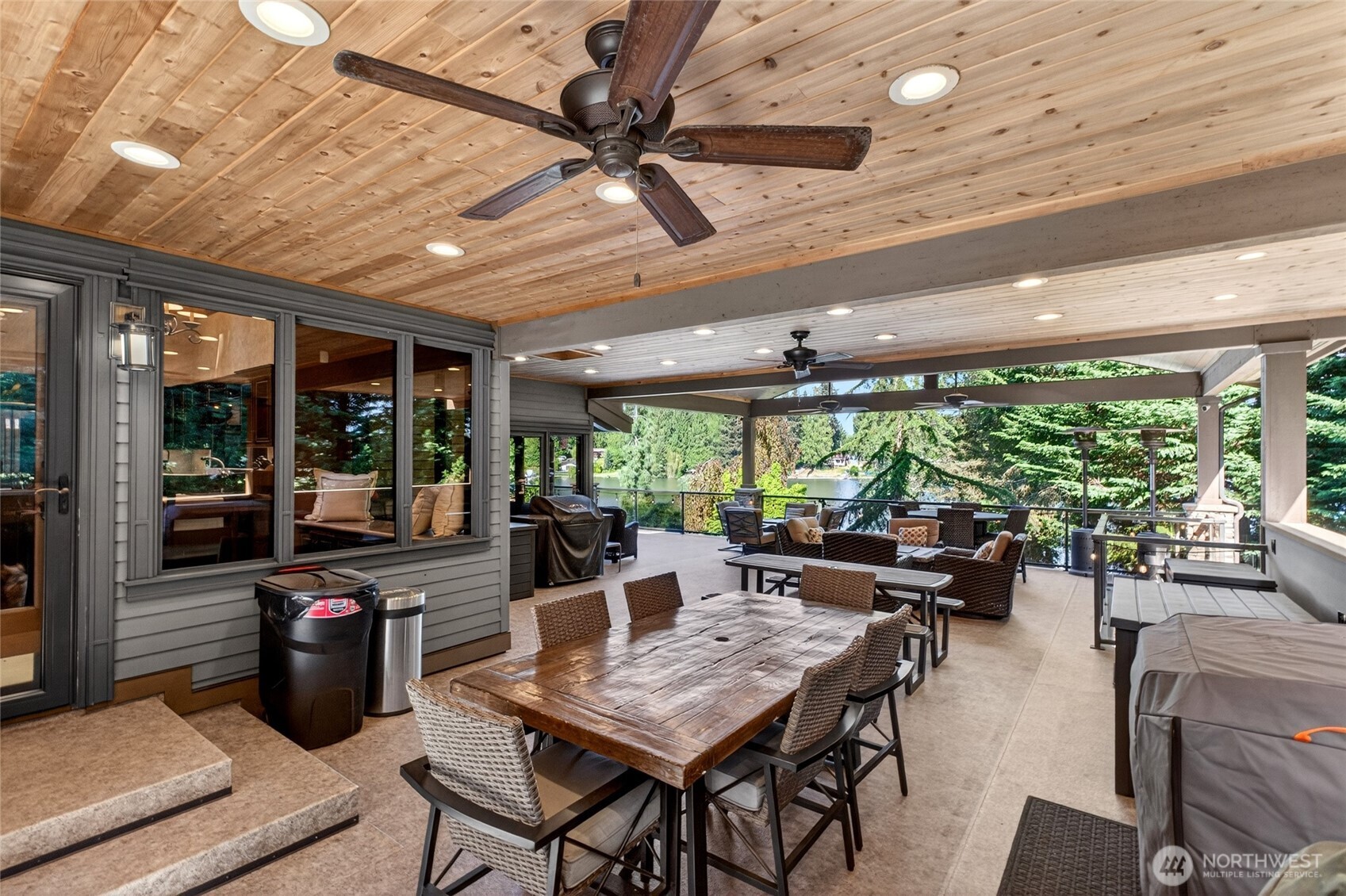 21421 Snag Island Drive E Lake Tapps WA 98391