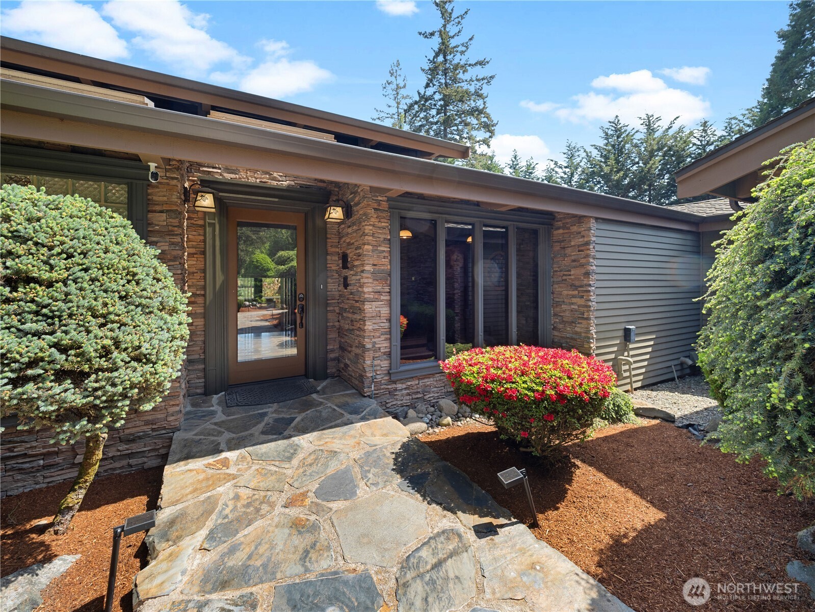 21421 Snag Island Drive E Lake Tapps WA 98391