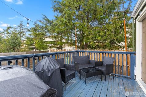 951 SE Dock Street Oak Harbor WA 98277