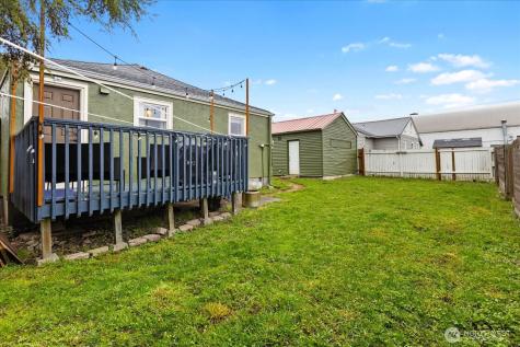 951 SE Dock Street Oak Harbor WA 98277