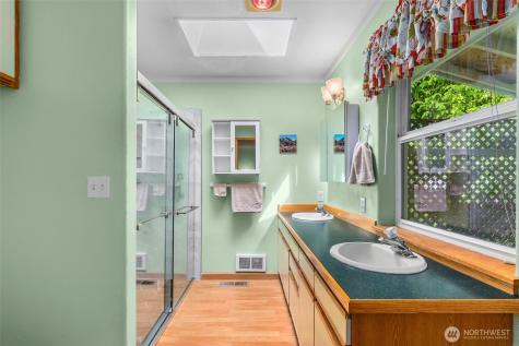 422 S Forrest Street Westport WA 98595