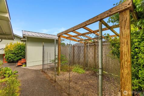 422 S Forrest Street Westport WA 98595