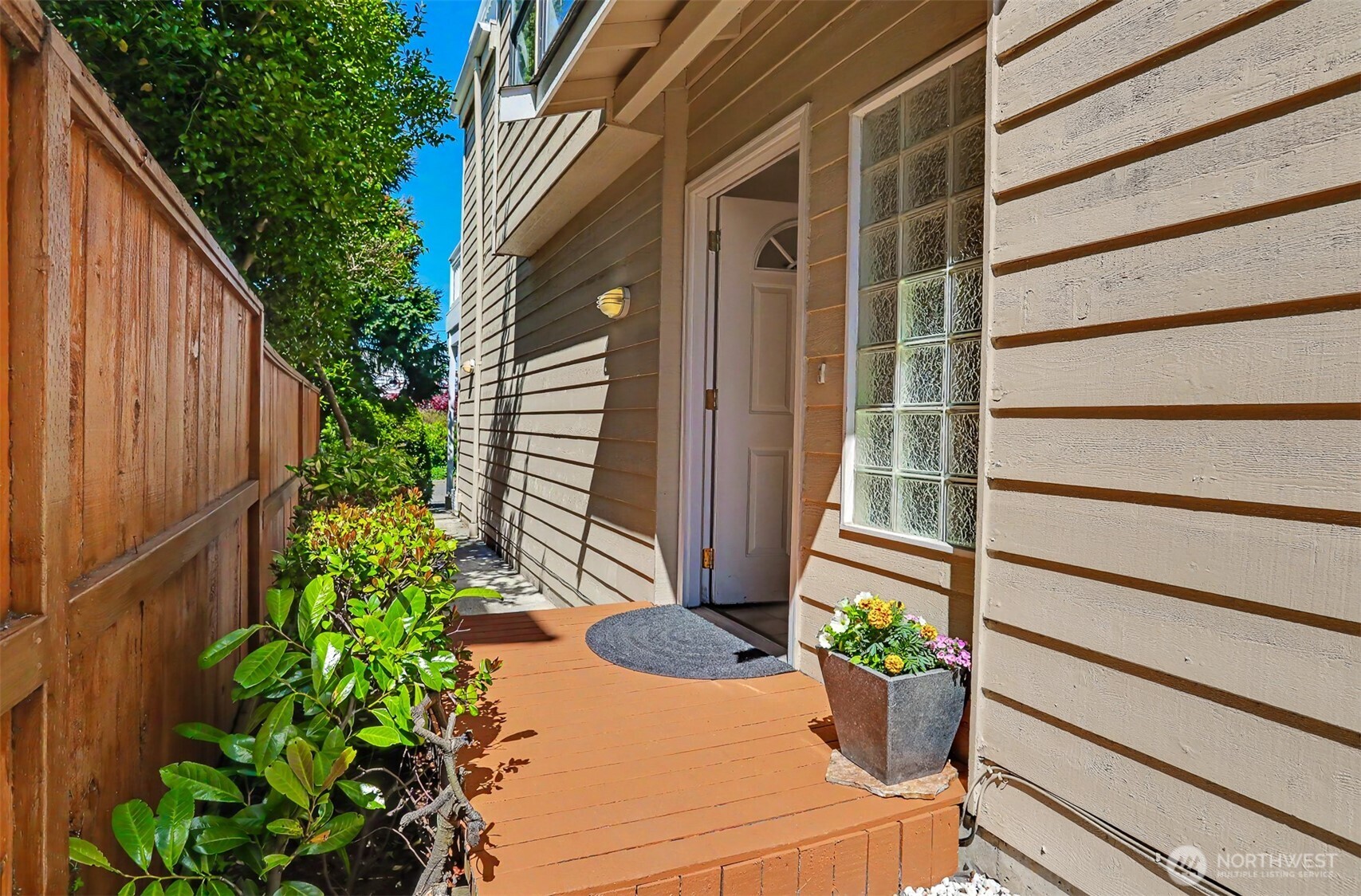 2631 NW 86th Street Seattle WA 98117