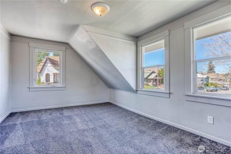 321 Malaga Avenue Wenatchee WA 98801