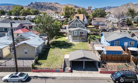 321 Malaga Avenue Wenatchee WA 98801