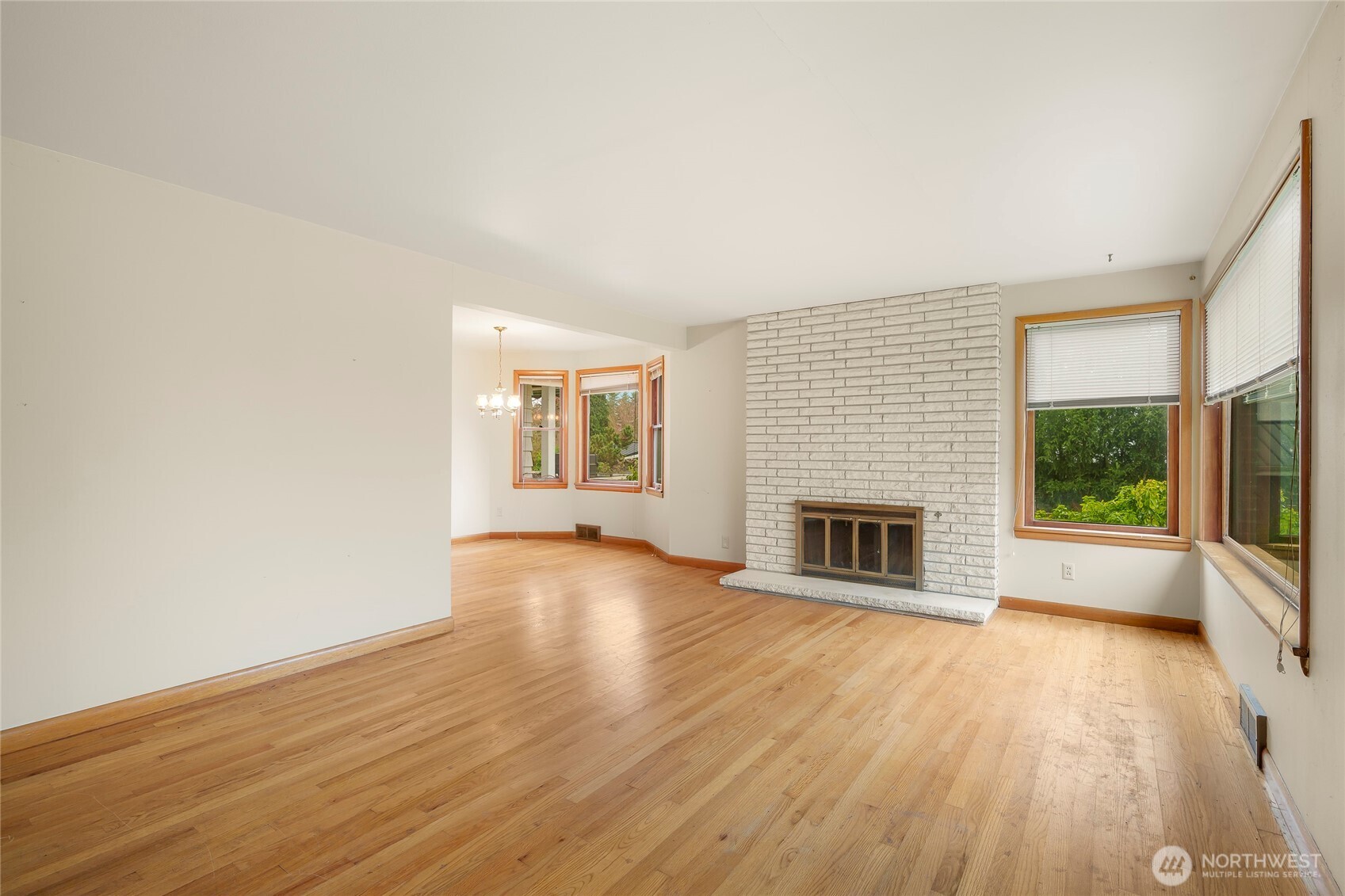 1020 Puget Drive Edmonds WA 98020