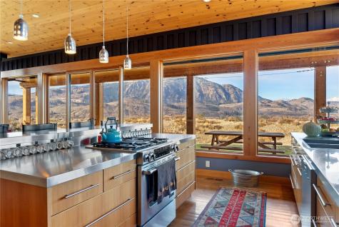 48 Thurlow Road Twisp WA 98856