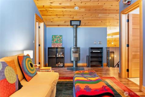 48 Thurlow Road Twisp WA 98856