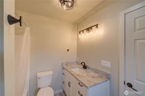 1365 Dolan Street Raymond WA 98577