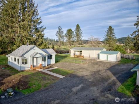 1365 Dolan Street Raymond WA 98577