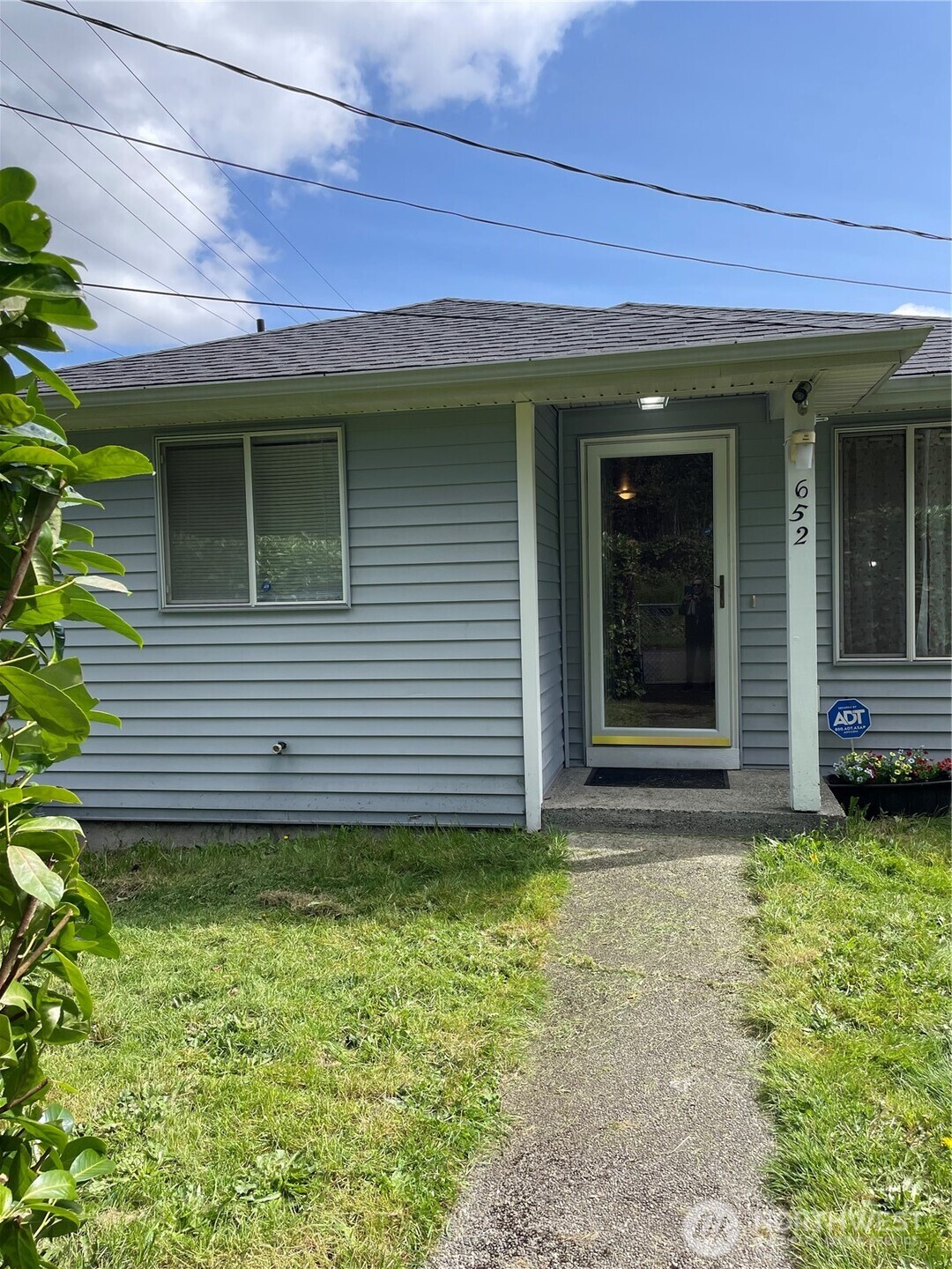 652 Adele Avenue Bremerton WA 98312