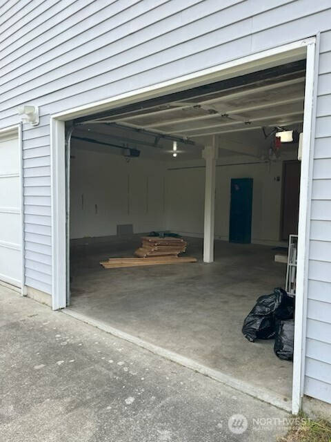 652 Adele Avenue Bremerton WA 98312
