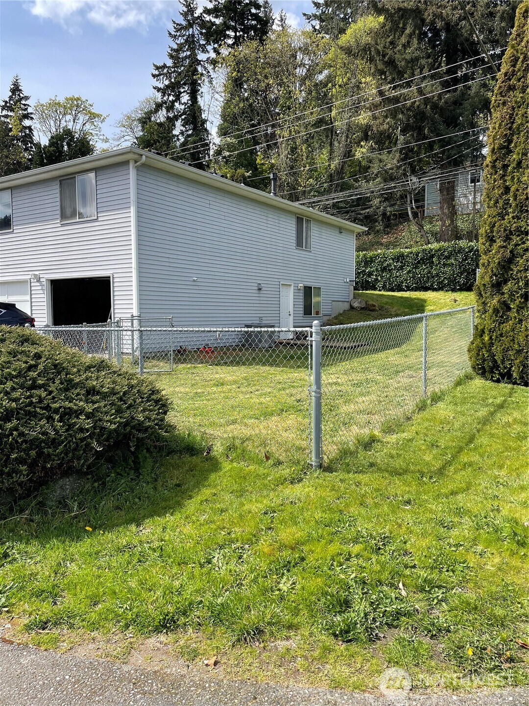 652 Adele Avenue Bremerton WA 98312