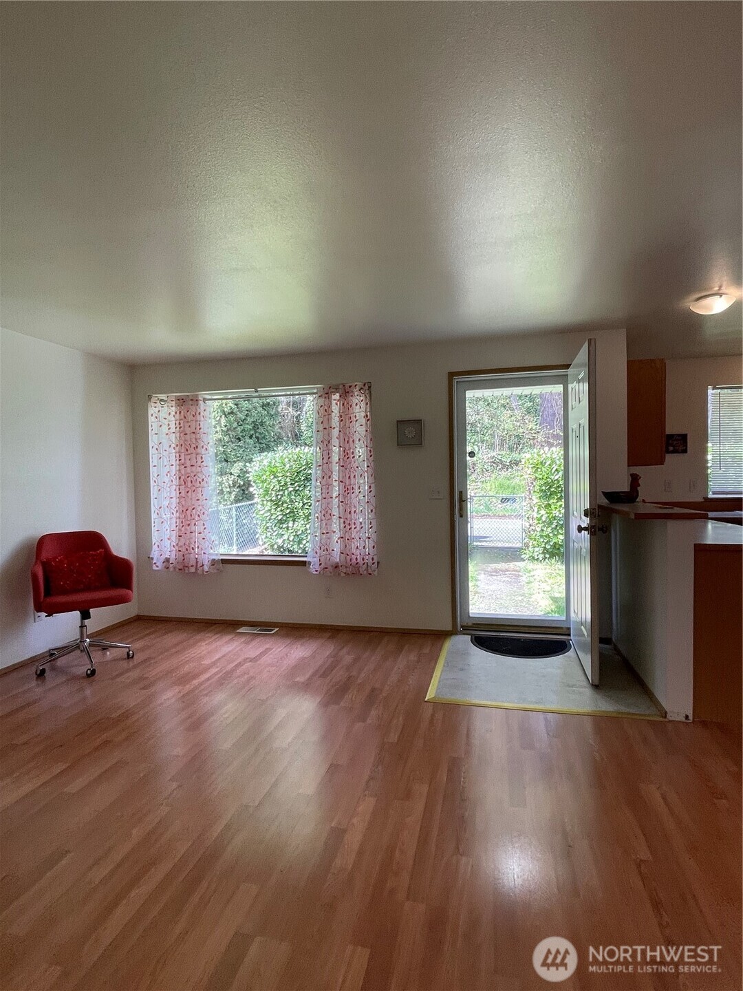 652 Adele Avenue Bremerton WA 98312