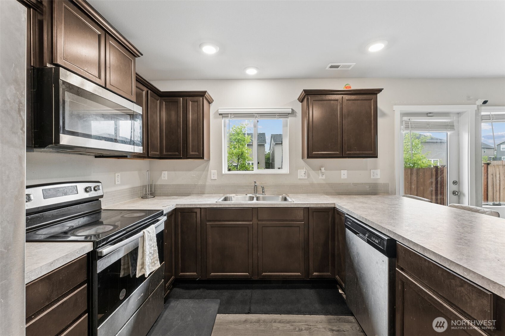 18711 108th Avenue E Puyallup WA 98374