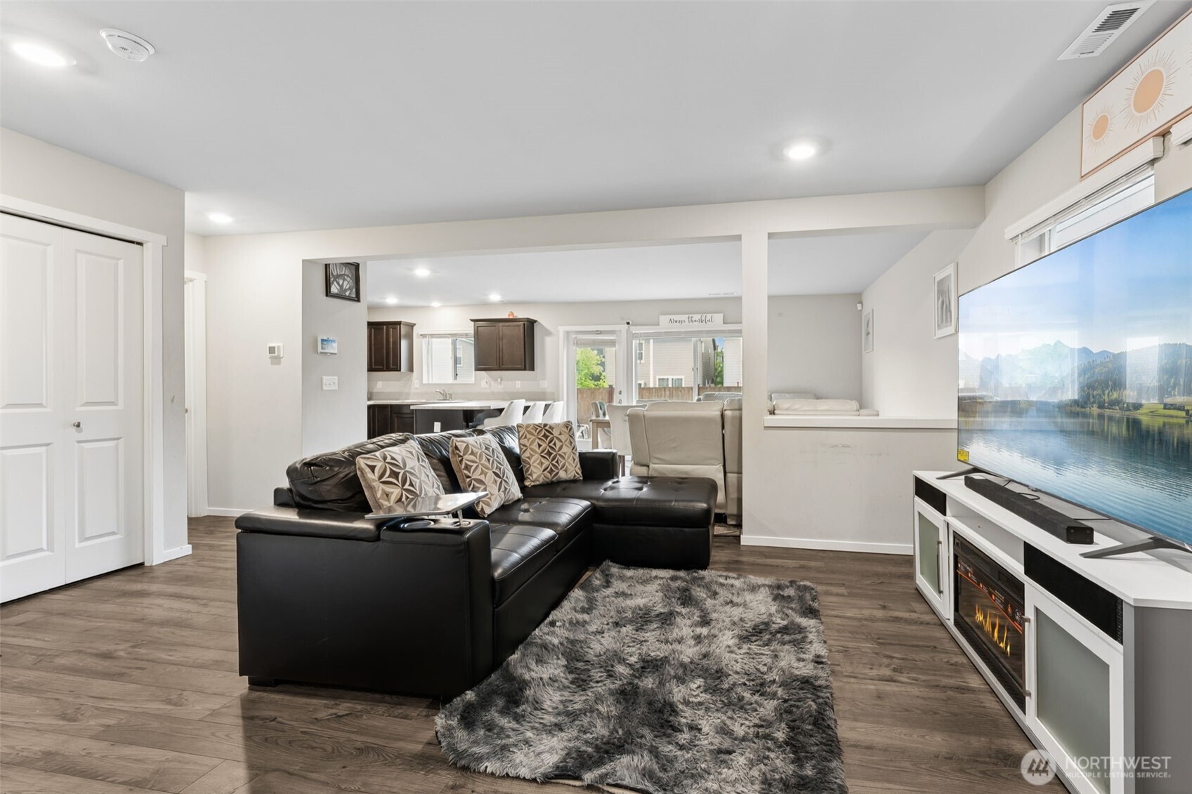18711 108th Avenue E Puyallup WA 98374
