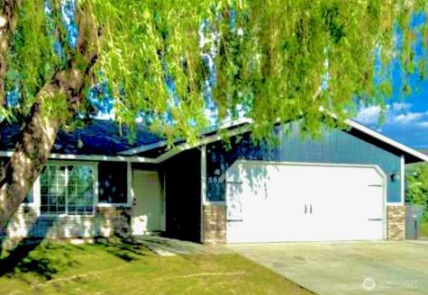 586 L Street SE Ephrata WA 98823