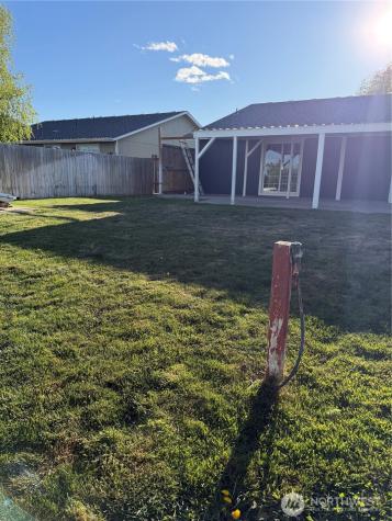 586 L Street SE Ephrata WA 98823