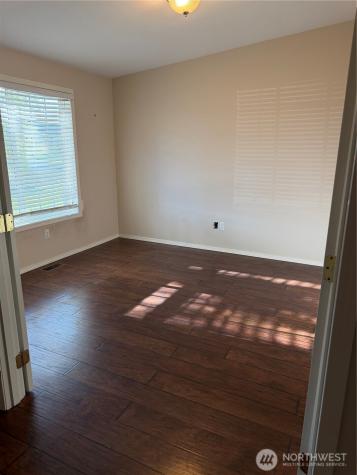586 L Street SE Ephrata WA 98823