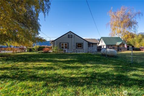 145 N Harris Avenue Manson WA 98831