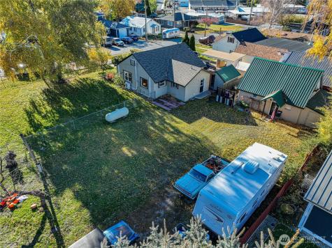 145 N Harris Avenue Manson WA 98831